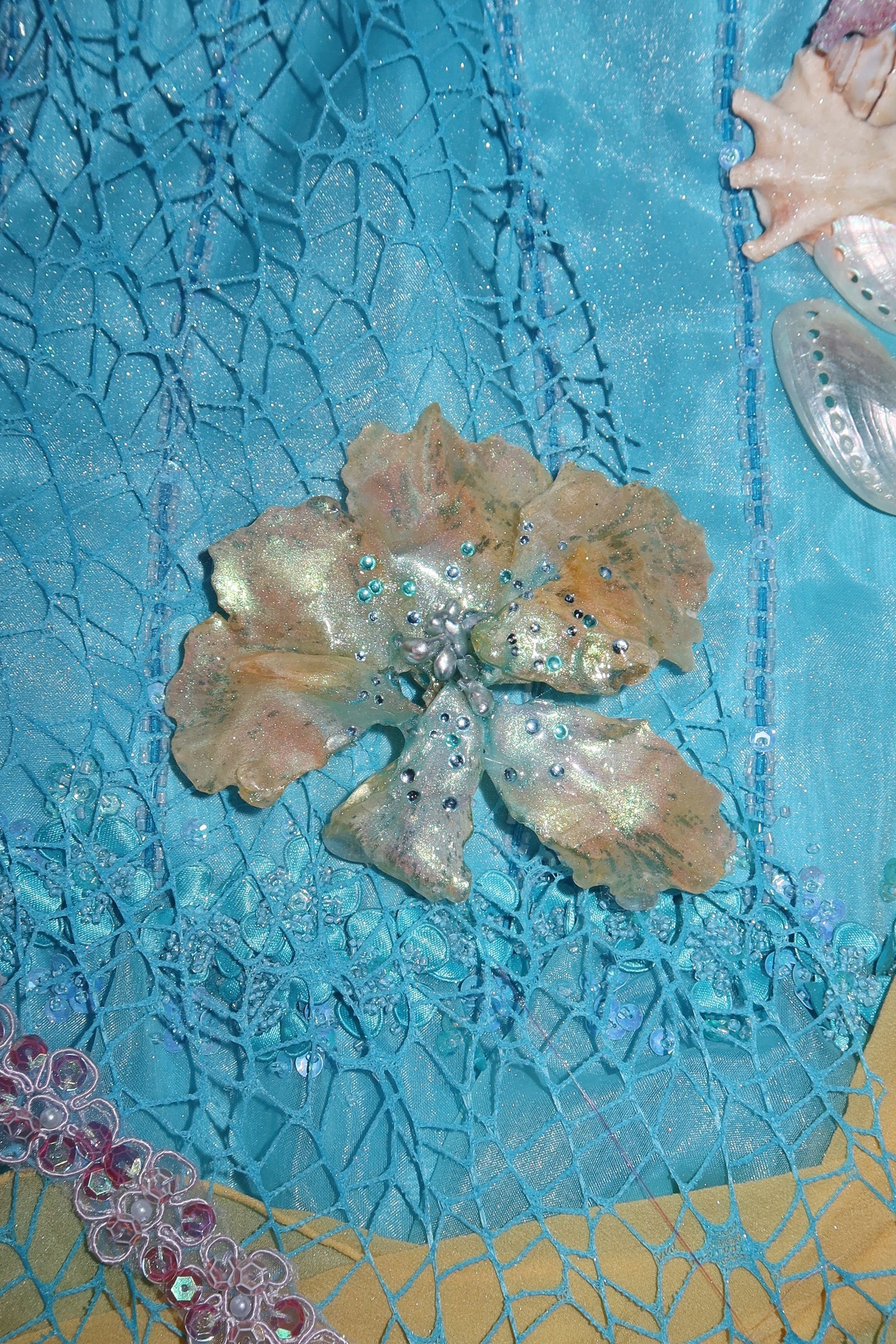 Arcelia Hibiscus Hair Clip