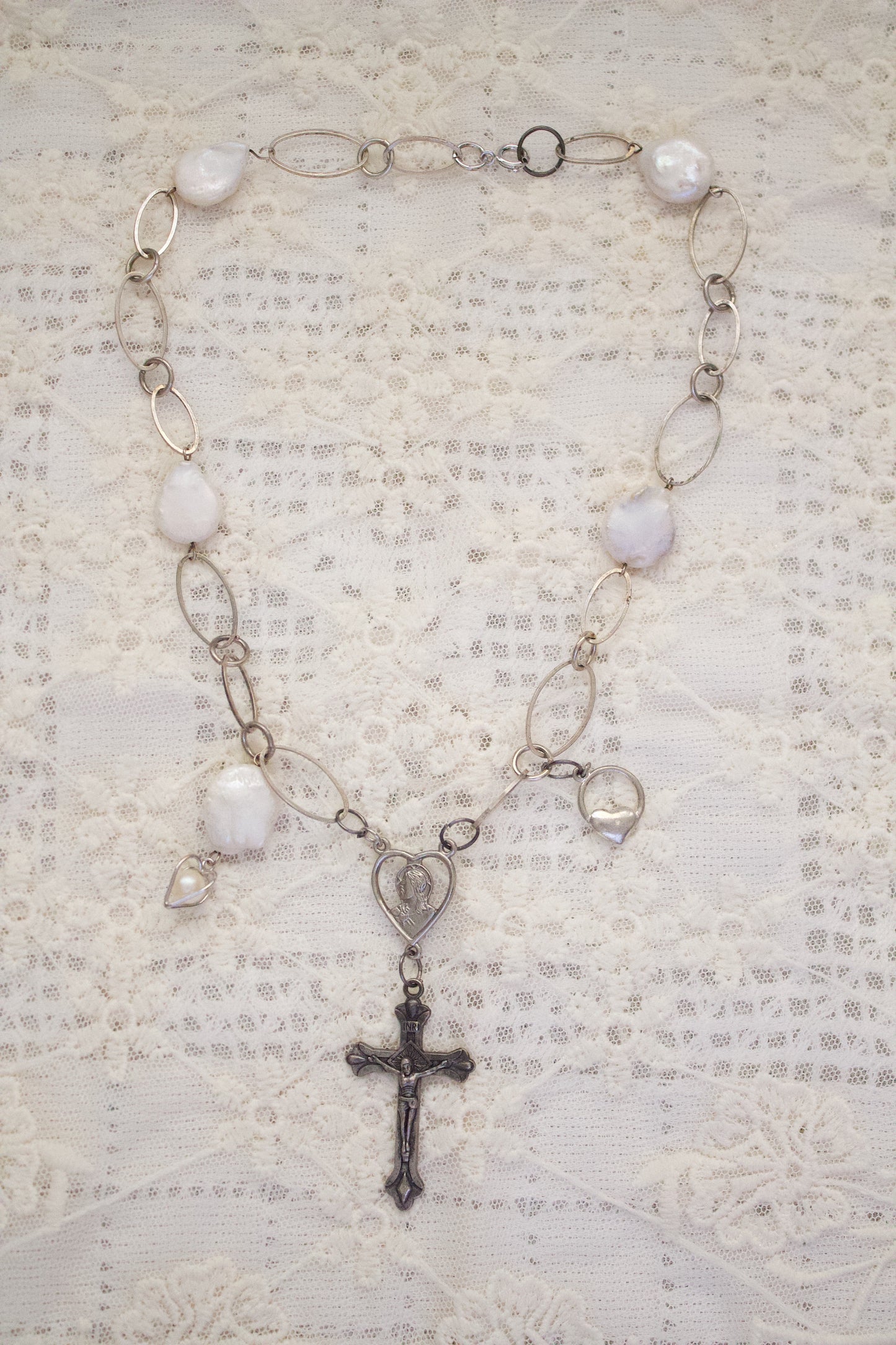 Cruz de Plata Choker