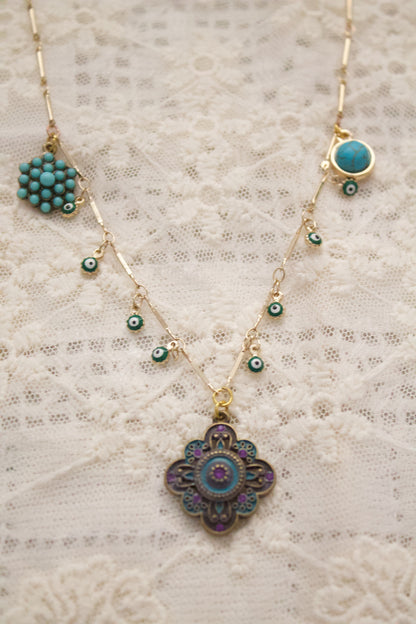 Mal de Ojo Maligno y Encantos Azules Necklace