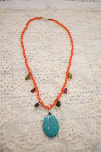 Amanecer del Desierto Necklace