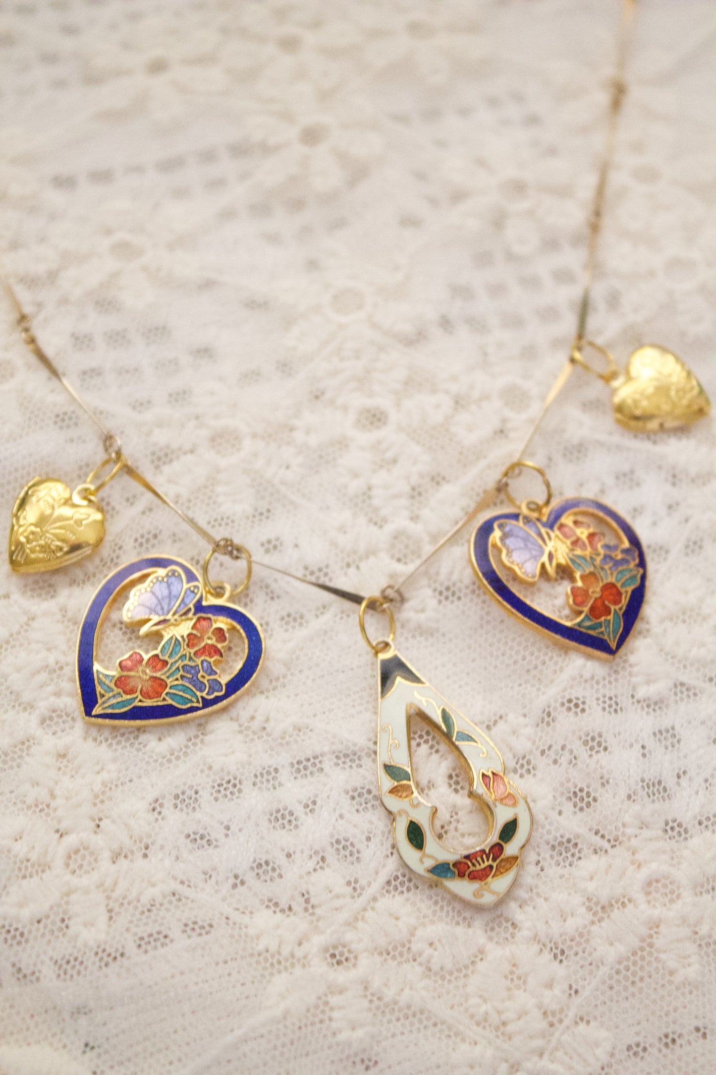 Cloisonné Elegance Heart Locket Necklace