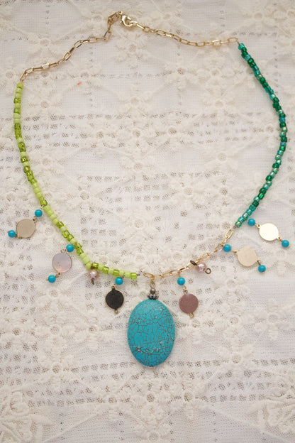 Jardín Verde Charm Necklace